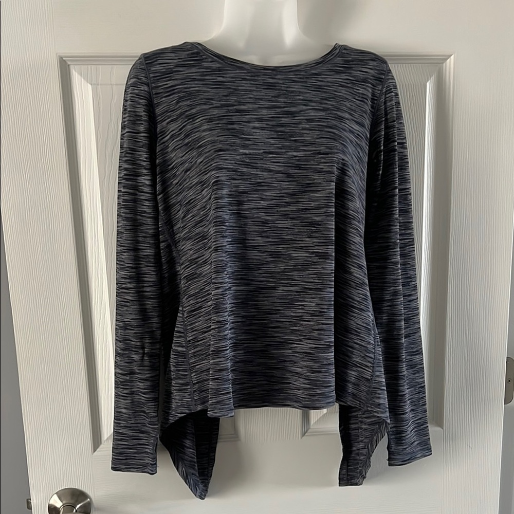 Zyia Charcoal split back long sleeve T - L